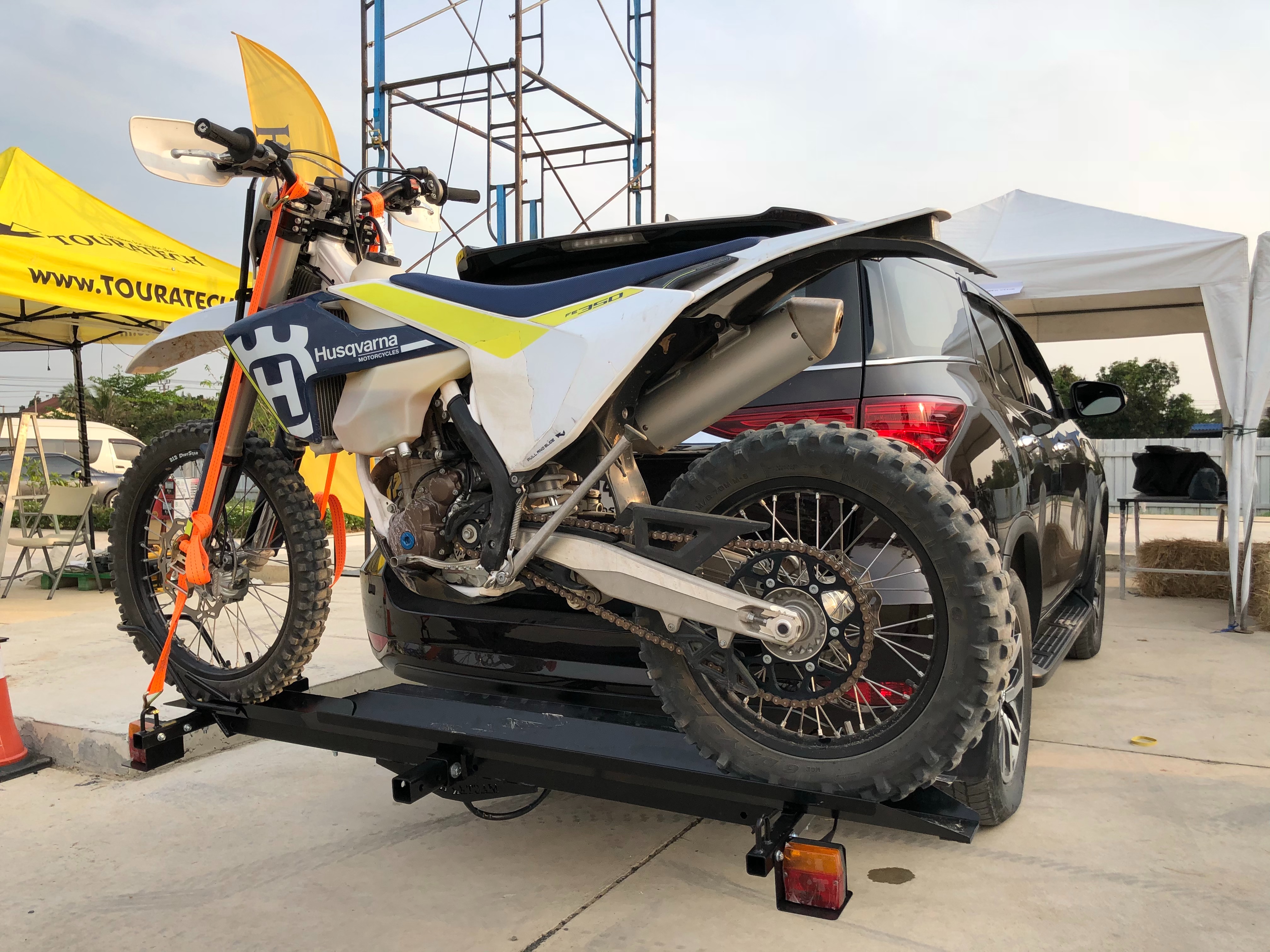 tow ball dirt bike rack